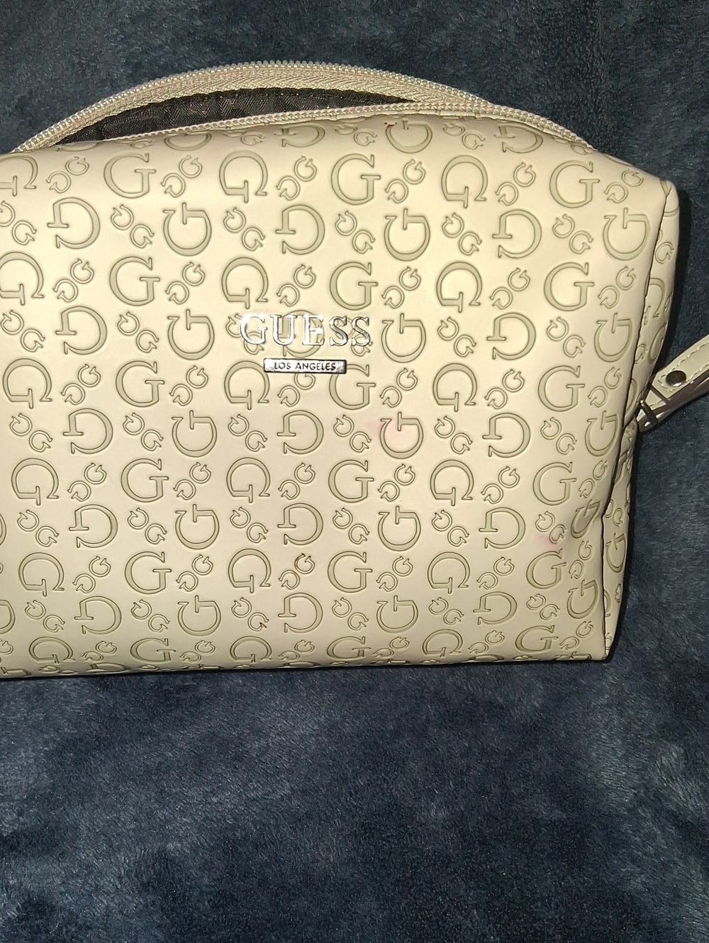 GUESS Cream Embossed Logo Cosmetic Pouch